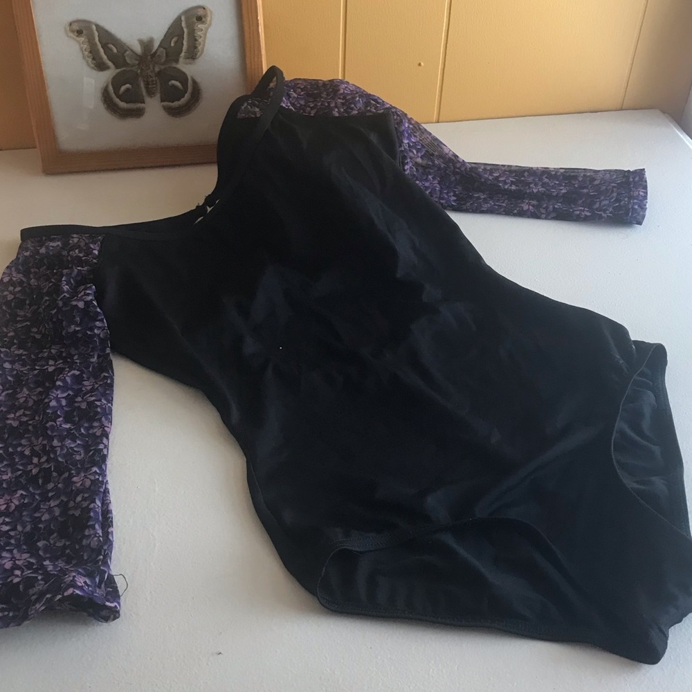 Patterned 3/4 Sleeve Lulli Leotard